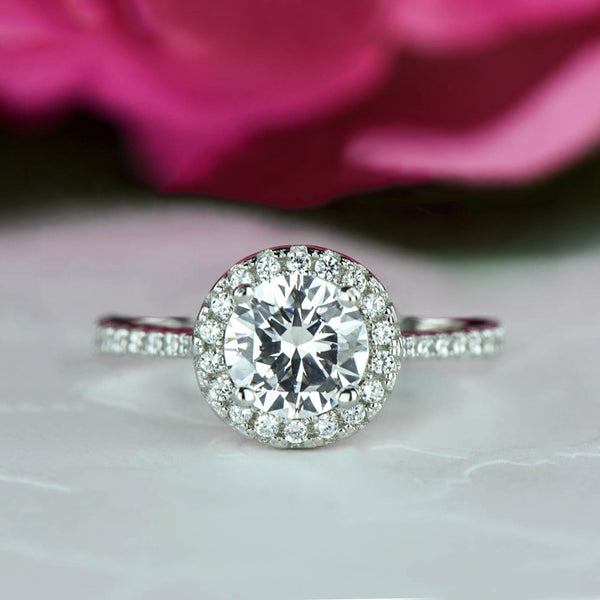 1.5 ctw Classic Round Halo Ring