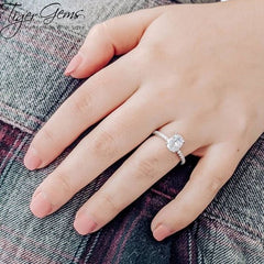 1.25 ctw Oval Accented Ring - 10k Solid White Gold