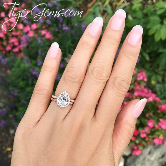 2.5 ctw Pear Halo Ring - Rose GP