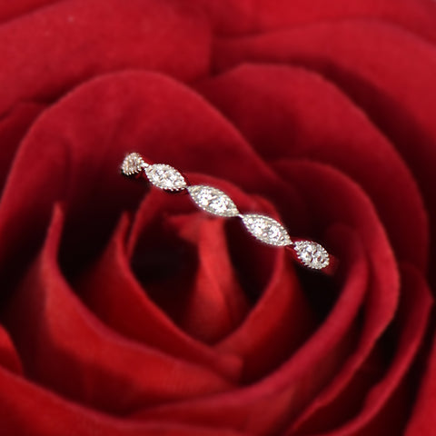 1 ct Classic V Style 4 Prong Solitaire Ring - 10k White Gold