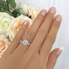 2.25 ctw 4 Prong Round Accented Solitaire Set