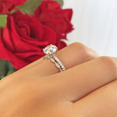2.25 ctw 4 Prong Round Accented Art Deco Solitaire Set