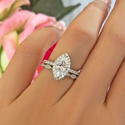 2.5 ctw Pear Halo Ring
