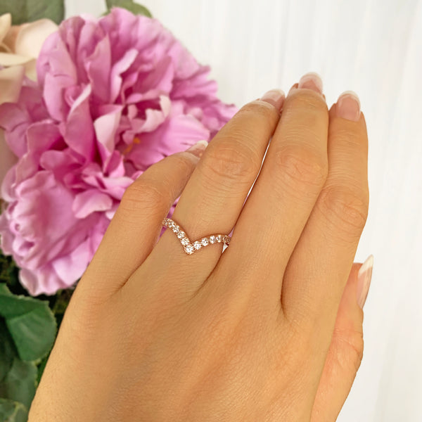 1/2 ctw V Style Chevron Band - Rose GP