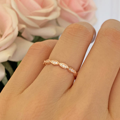 1/2 ctw V Style Chevron Band - Rose GP