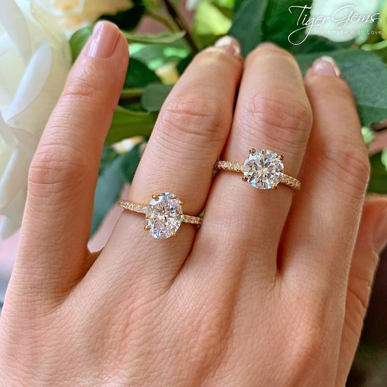 10k Yellow Gold Emerald Swirled Engagement Ring - Size 6.5, Genuine Oval Emerald Stone