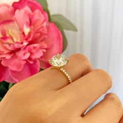 5.25 ctw Round Accented Ring - 10k Solid Yellow Gold, Sz 4, 5, 10.5