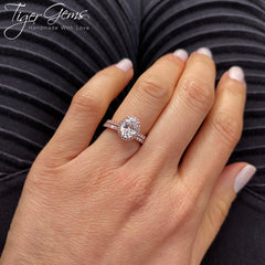 1.5 ctw Oval Half Eternity Halo Set- Rose GP