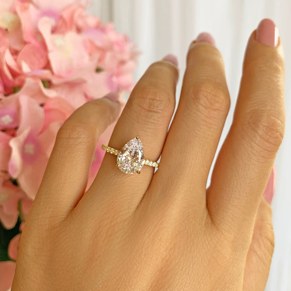 3.25 ctw Pear Accented Solitaire Ring - 10k Solid Yellow Gold, Sz 7