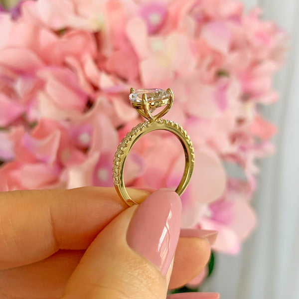 3.25 ctw Pear Accented Solitaire Ring - 10k Solid Yellow Gold, Sz 7