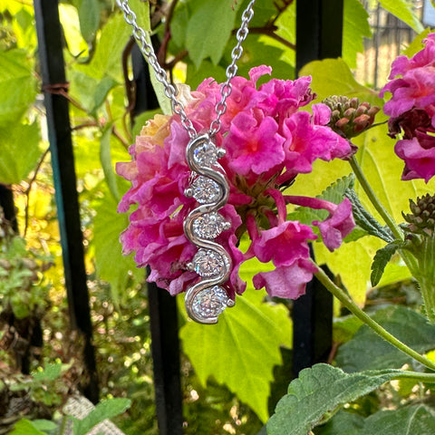 Dainty Art Deco Flower Necklace - 50% Final Sale