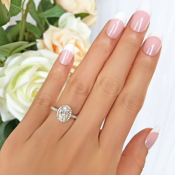 Oval engagement top rings 1.5 carat