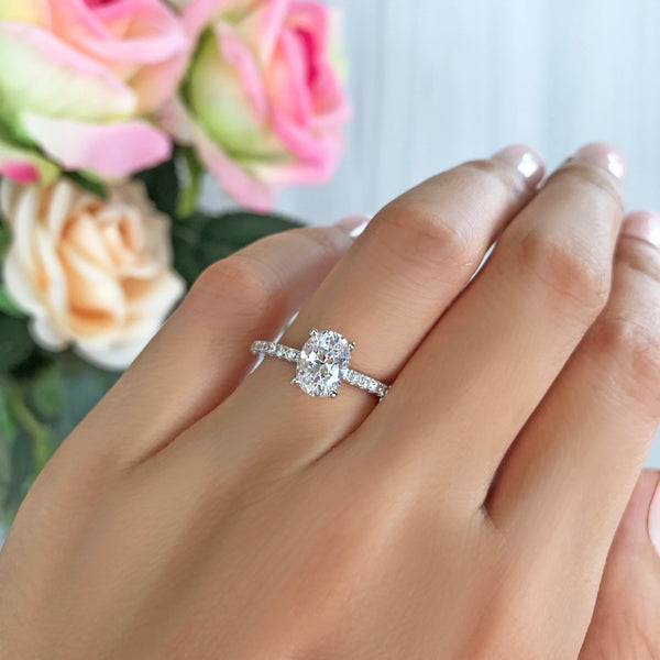 1.25 ctw Oval Accented Solitaire Engagement Ring 10k Solid White