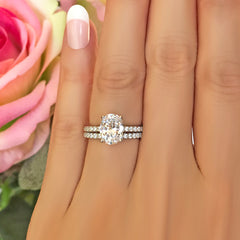 2.25 ctw Oval Accented Solitaire Set